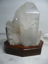 Lampe de table en veritable cristal de quartz