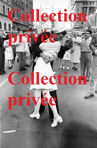 Navy ww2 day kiss - vj,