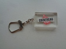 ANCIEN PORTE CLE LIQUEUR  COINTREAU 1960