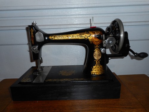 1915 singer sewing machine - ,