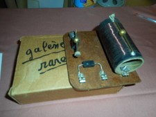 Poste à galène américain