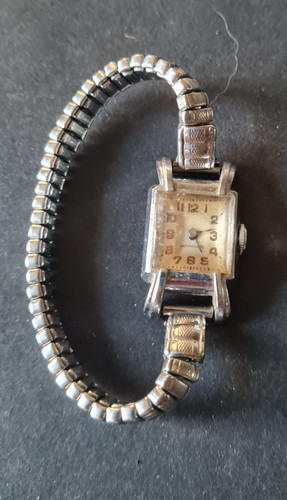 Ancienne petite montre - ancienne,
