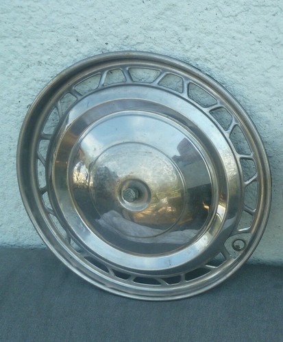 Anciens vintage enjoliveur - 1,