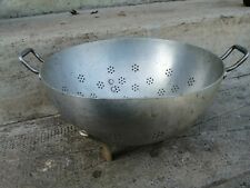 Passoire ancienne Alu Tripode - Diamétre 26,5cm TOURNUS UNIS aluminium