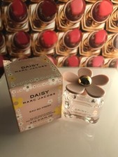 miniature de parfum ** daisy