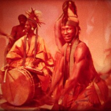 Film 16 mm: Scopitone des Ballets africains "Doun Doun Ba"