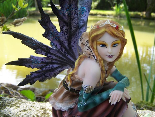 15313 statuette figurine - statuette,