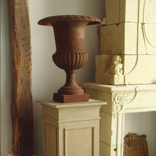 Vase Médicis fonte rouille