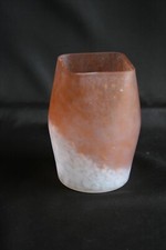 Vase satiné Art Déco  -