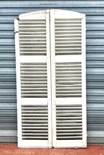 paire de volets à lames patine originale en chêne massif . XIX siècle .