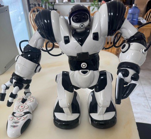 Wowwee robosapien - robosapien, v1