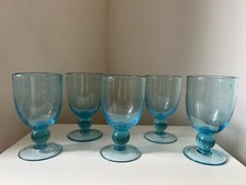 Ensemble de 5 verres à pied