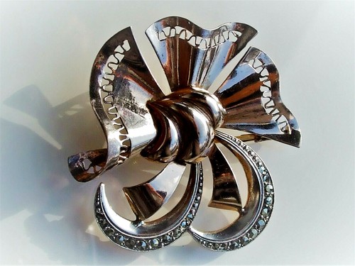 Belle broche ancienne des - belle,