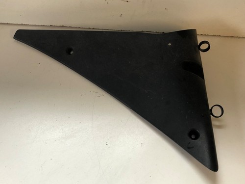Carenage plastique pour - un,