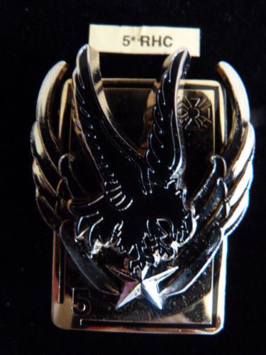 Insigne militaire pucelle - insigne,