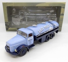 GC3230 IXO / VOLVO N88 1967 CITERNE ALIMENTAIRE LAIT MONTBLANC 1/43