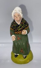 Santon  creche  René Pesante hauteur 9 cm  La fileuse