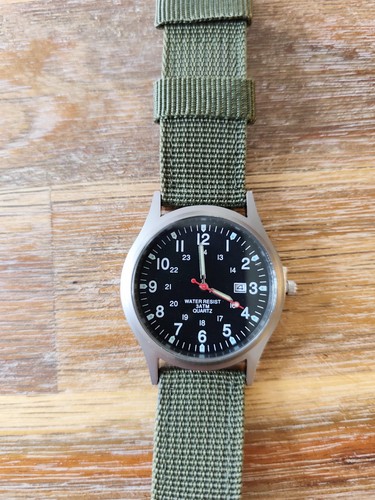 Montre militaire vintage - ,
