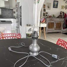 ANCIENNE LAMPE A PÉTROLE EN ETAIN TRANSFORMÉE