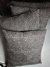 LOT DE 4 JOLIS COUSSINS DECORATIFS AVEC LES HOUSSES