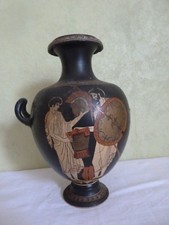  Amphore peint à la main en