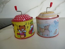 2 moulins a musique en tole