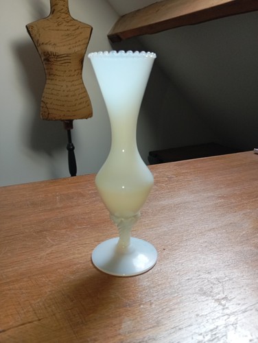 Ancien petit vase soliflore - , en