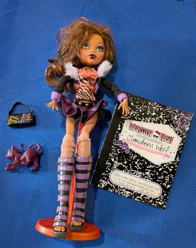 Poupée stand mattel - 🎀, +
