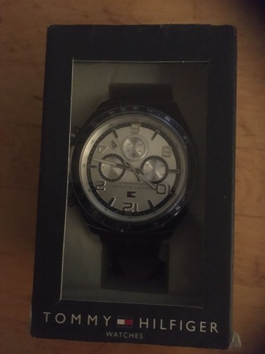 Montre tommy hilfiger - montre,
