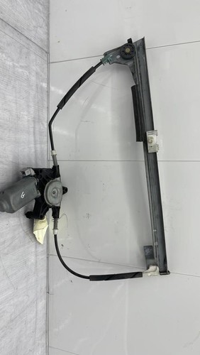 Moteur leve vitre avant - , gauche