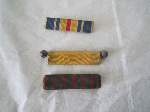 Lot barette militaire - de,