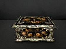 Boîte à bijoux, époque Napoléon III, décor floral peint à la main