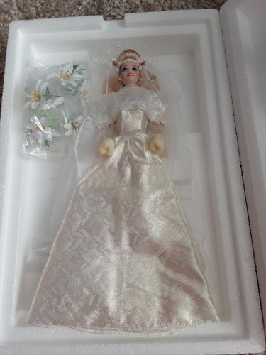 Poupée barbie porcelaine star - porcelaine,
