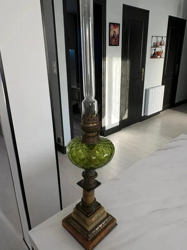 Très jolie lampe - , pétrole