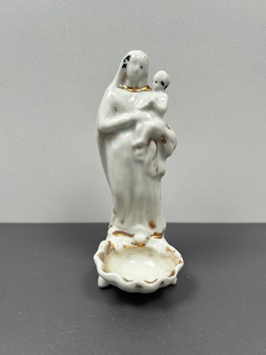 Ancienne vierge enfant - à, en