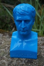 RE0274 BLEU C  FIGURINE