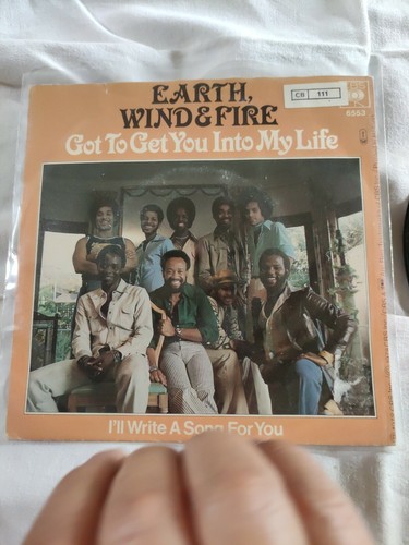 Beatles earth wind - beatles/earth,