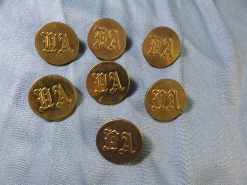 Boutons livrée dorés - 7,