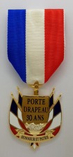 MEDAILLE PORTE DRAPEAU 30 ANS