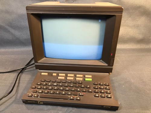 Ancien minitel - minitel, 9