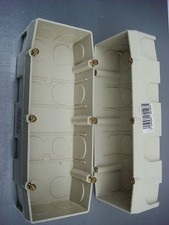 LEGRAND Sagane,,3 Triple Boites d'encastrement  Interrupteur - Prise ou Poussoir