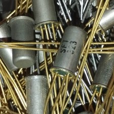 SFT323  Transistor NOS  SFT 323      1 Pcs      Fr T11