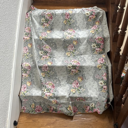 Rideau tissu ancien fleurs