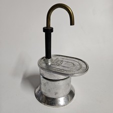 PETITE CAFETIÈRE ITALIENNE 1