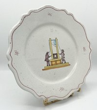 Assiette révolutionnaire guillotine, faïence de Nevers ? fin XIXème–début XXème