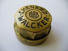 CHENARD & WALKER - cache moyeu roue - laiton massif