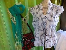 Lot -42-44 = Femme 3pièces ===, Sac, écharpe assortie === ET Corsage === à prendre