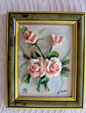 PLAQUE Encadrée PORCELAINE CAPODIMONTE Signée C. MOLLICA Thème Floral de ROSES