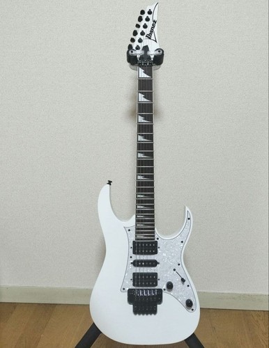 Ibanez rg450dxb avec étui - rg450dxb-wh, (avec