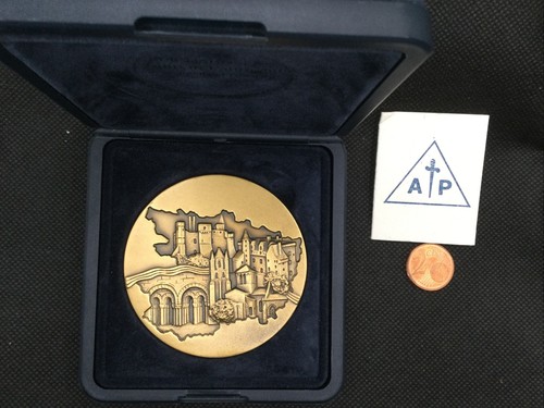 Médaille bronze signée - médaille,